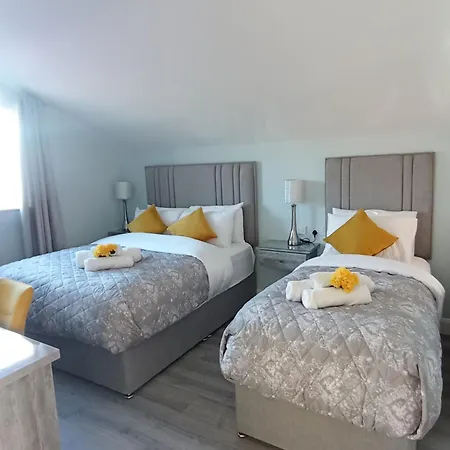 Tiernan's Luxury Triple Ensuite *