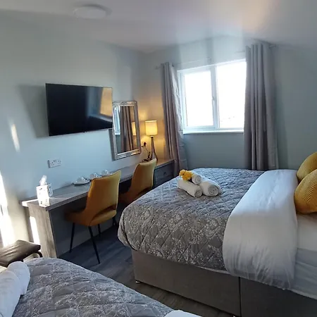 Апартаменты Tiernan's Luxury Triple Ensuite Чарлстаун